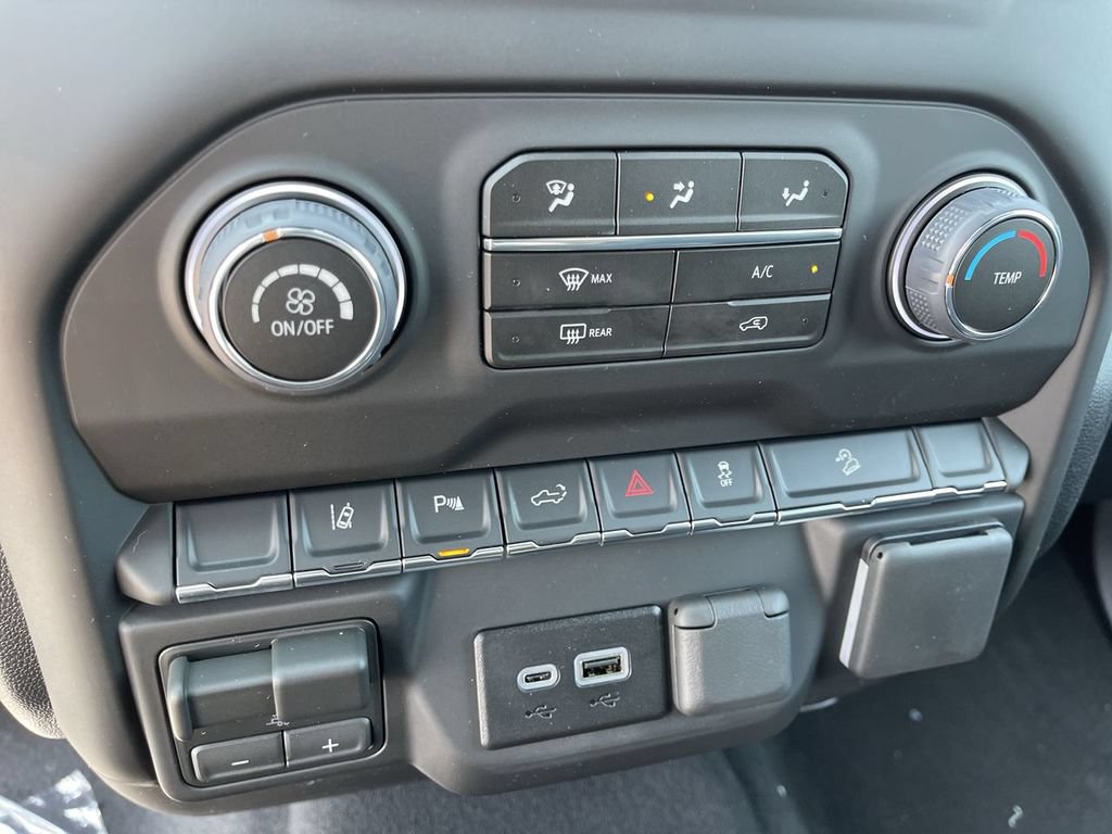 New 2026 Chevrolet Silverado 2500 Custom w/ Custom Value Package AWD/4WD image 18
