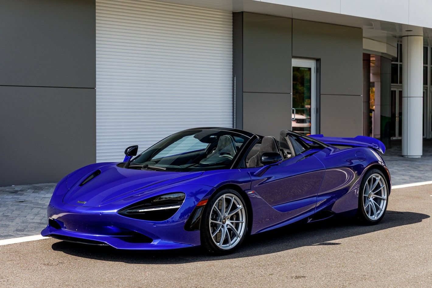 New 2026 McLaren 750S Spider RWD image 2