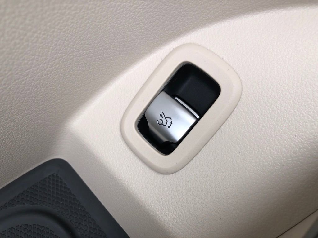 New 2026 Mercedes-Benz GLC 300 4MATIC image 13