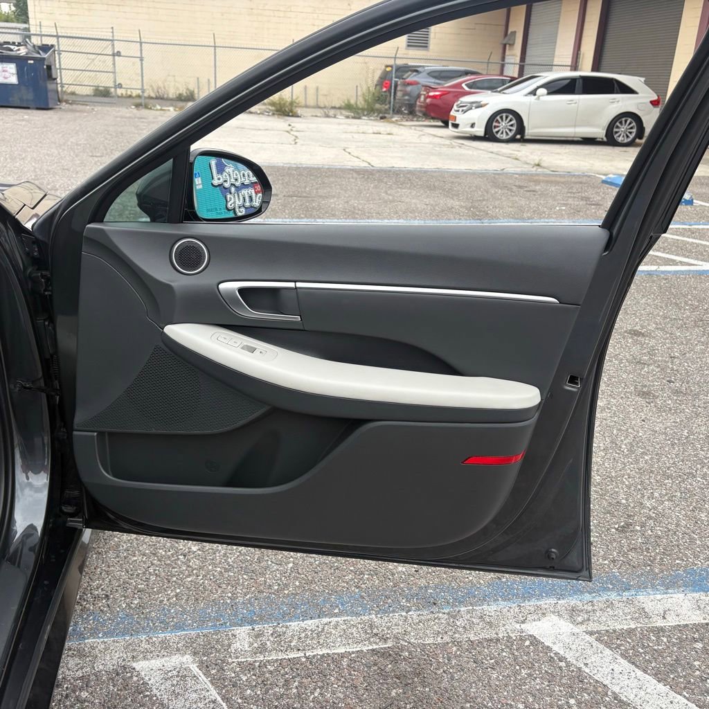 Certified 2024 Hyundai Sonata SEL FWD image 17