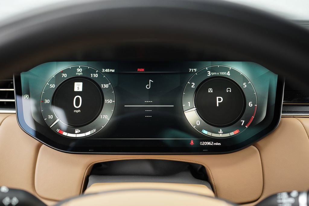Used 2023 Land Rover Range Rover SE image 27