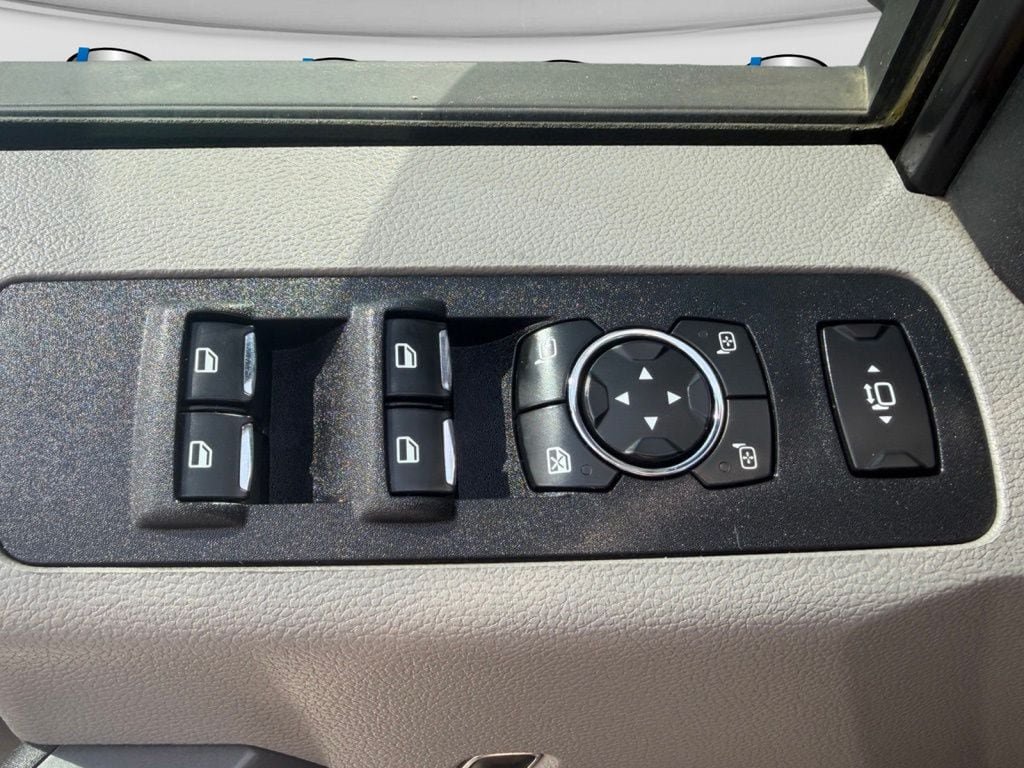 Used 2018 Ford F250 XLT AWD/4WD image 19