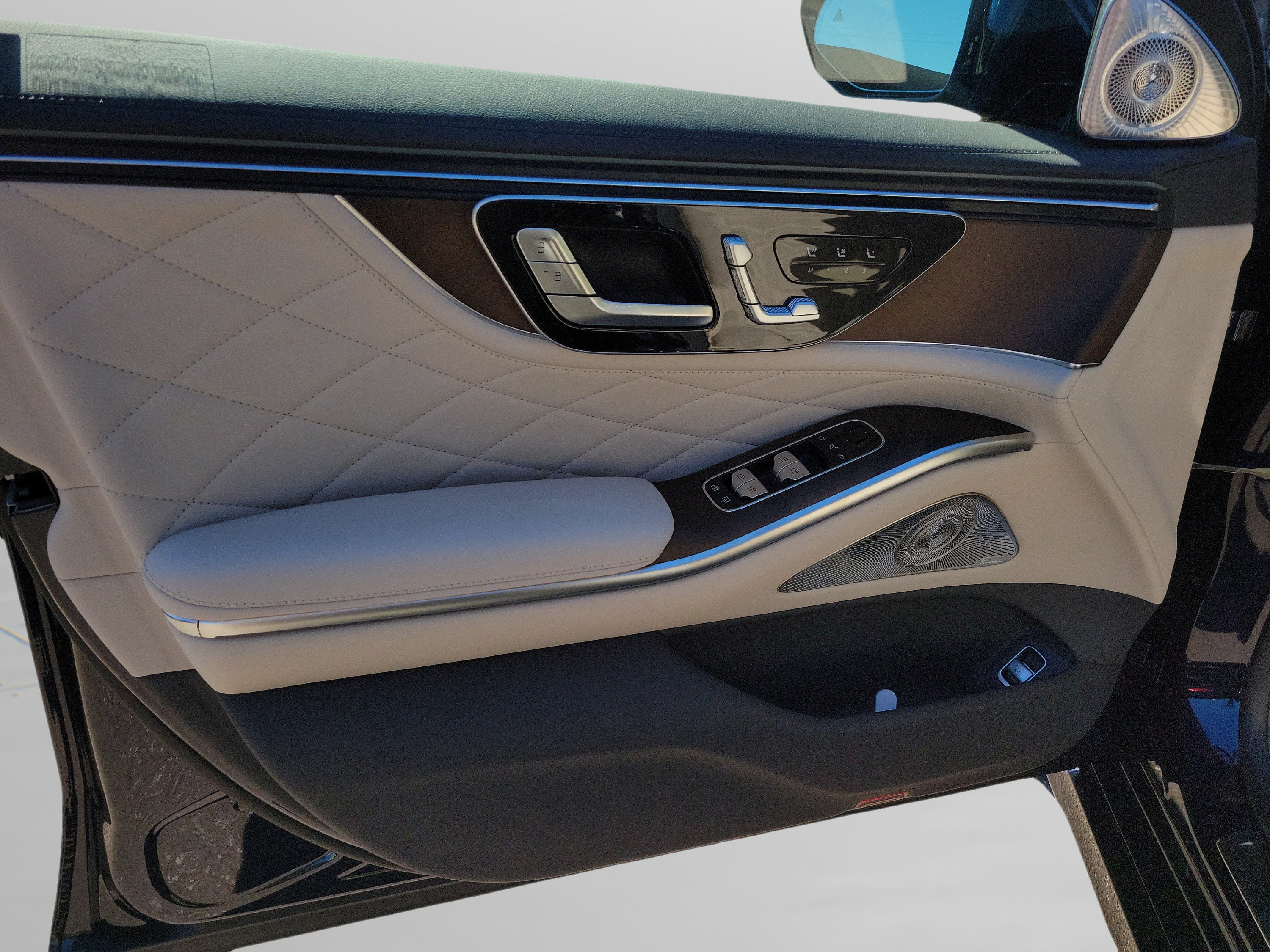 New 2027 Mercedes-Benz S 580 4MATIC Sedan image 16