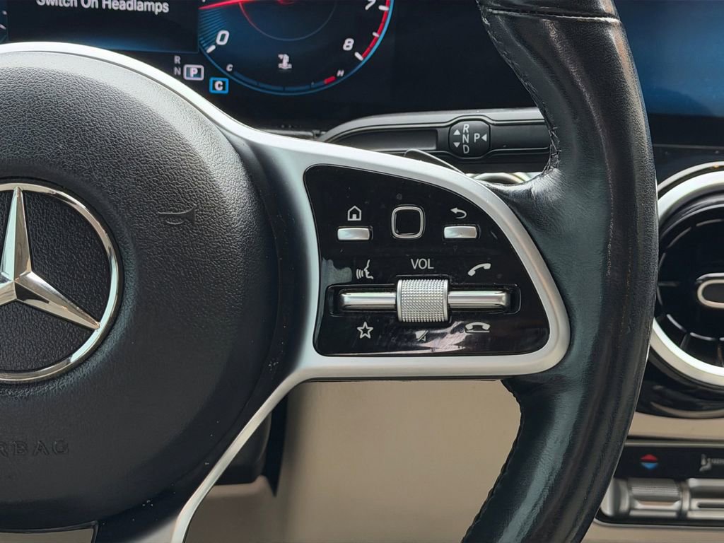 Used 2021 Mercedes-Benz GLB 250 4MATIC image 16