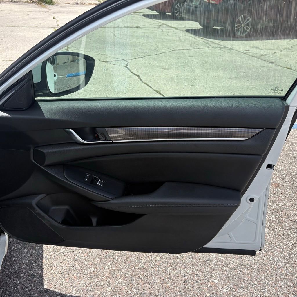 Used 2020 Honda Accord Sport image 16