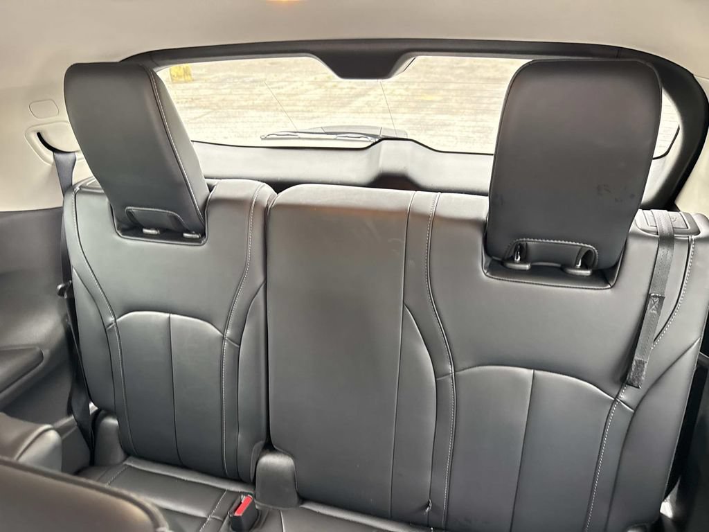 Used 2023 INFINITI QX60 Sensory w/ Vision Package AWD/4WD image 19