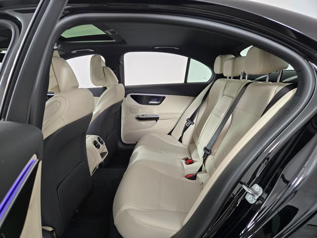 Used 2025 Mercedes-Benz C 300 4MATIC Sedan image 19