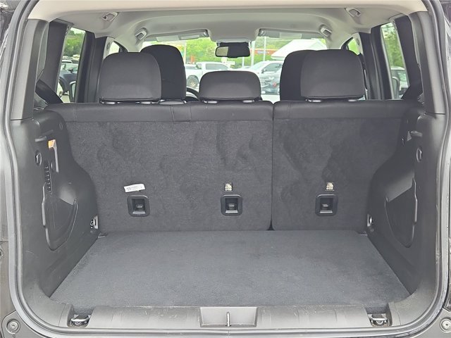 Used 2023 Jeep Renegade Trailhawk AWD/4WD image 19