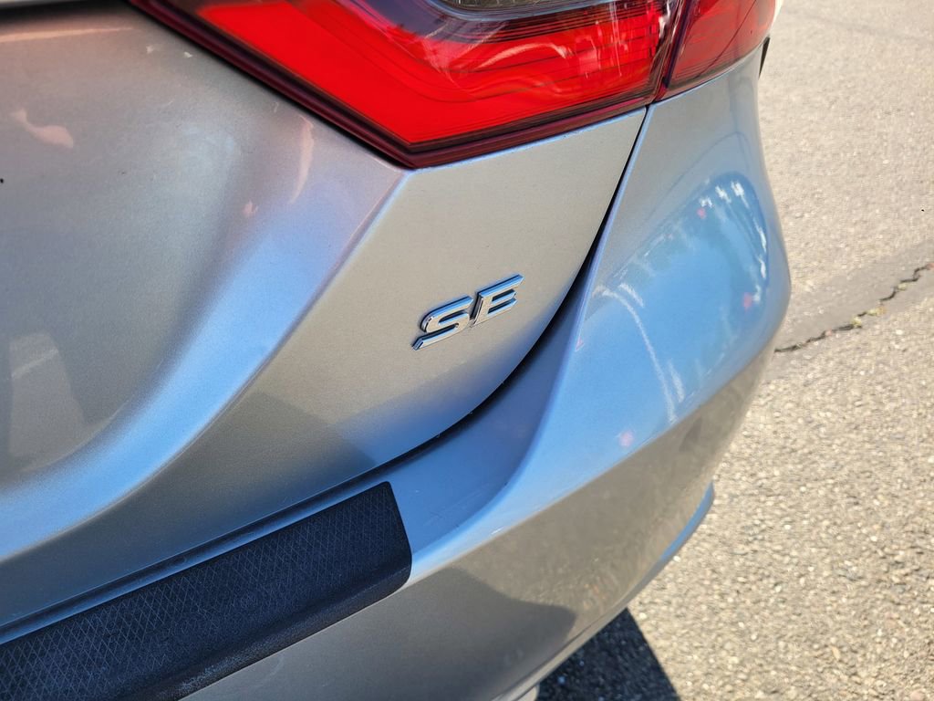 Used 2022 Toyota Camry SE FWD image 6