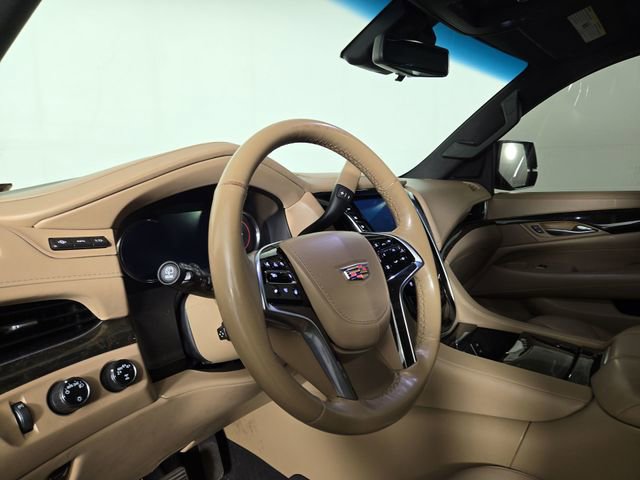 Used 2018 Cadillac Escalade Platinum image 14