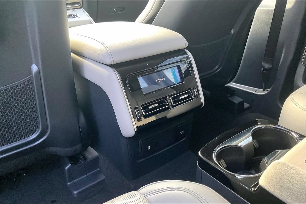 Used 2026 Lincoln Aviator Reserve RWD image 12