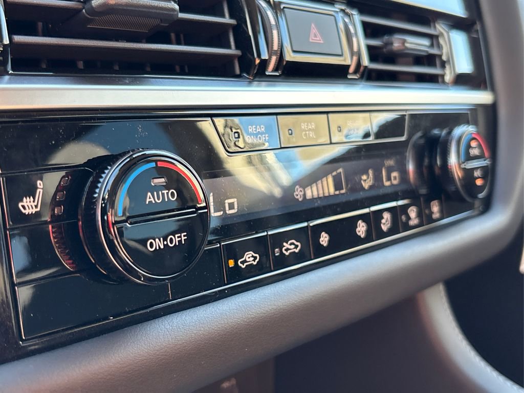 New 2025 Nissan Pathfinder SV image 31