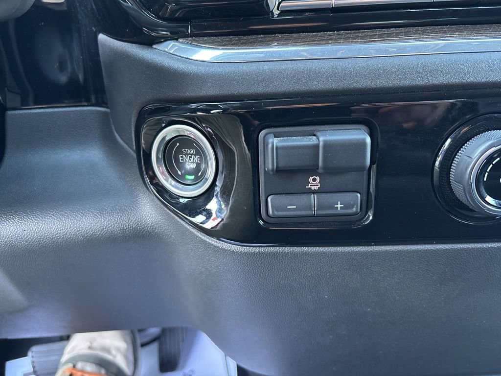 Used 2024 Chevrolet Silverado 2500 LT image 24