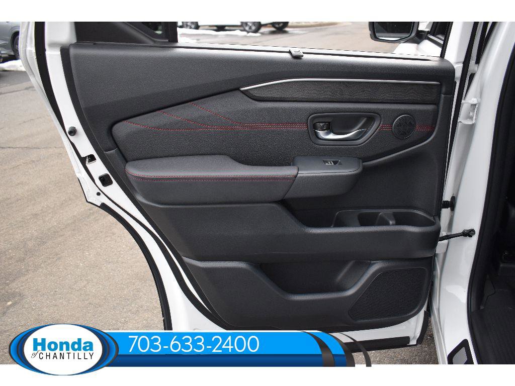 New 2026 Honda Pilot Black Edition image 30