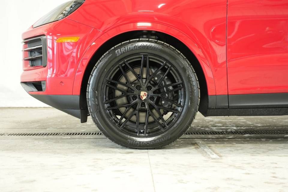 New 2026 Porsche Cayenne Coupe AWD/4WD image 43