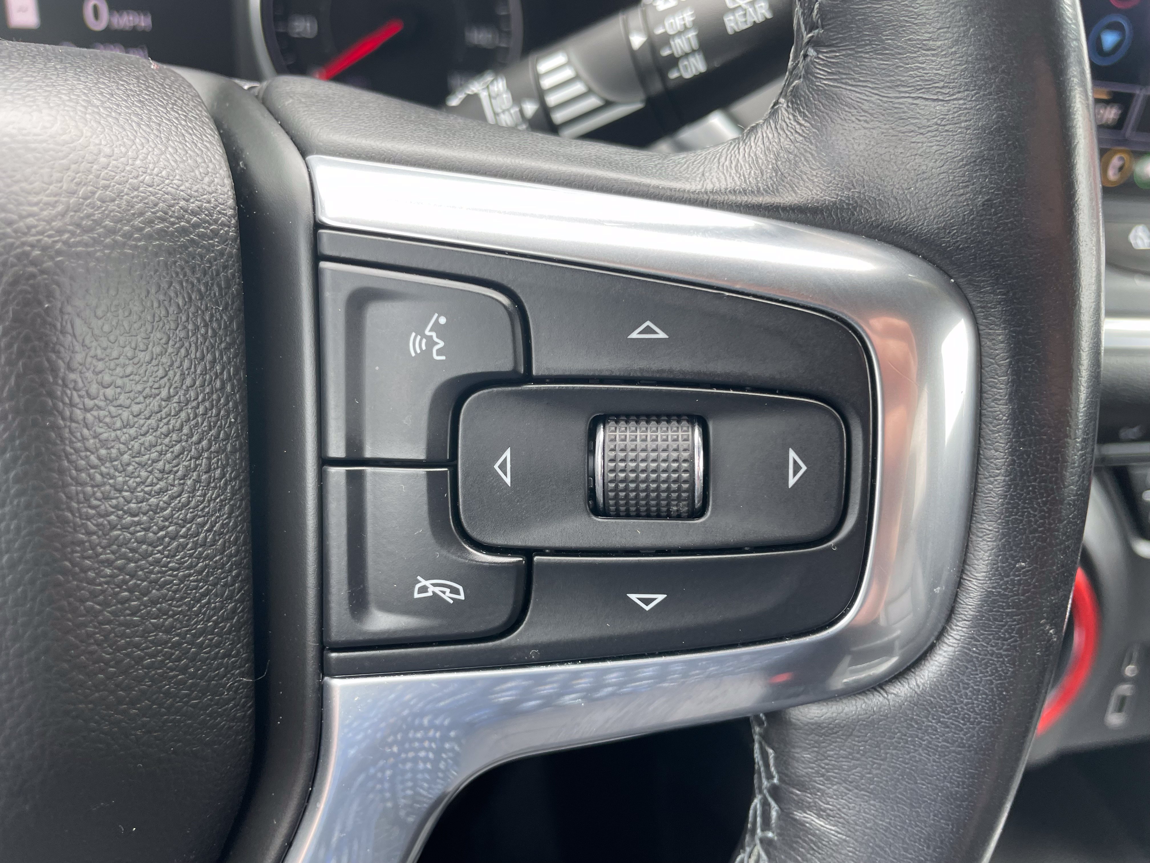 Used 2019 Chevrolet Blazer LT w/ Sun and Wheels Package AWD/4WD image 17