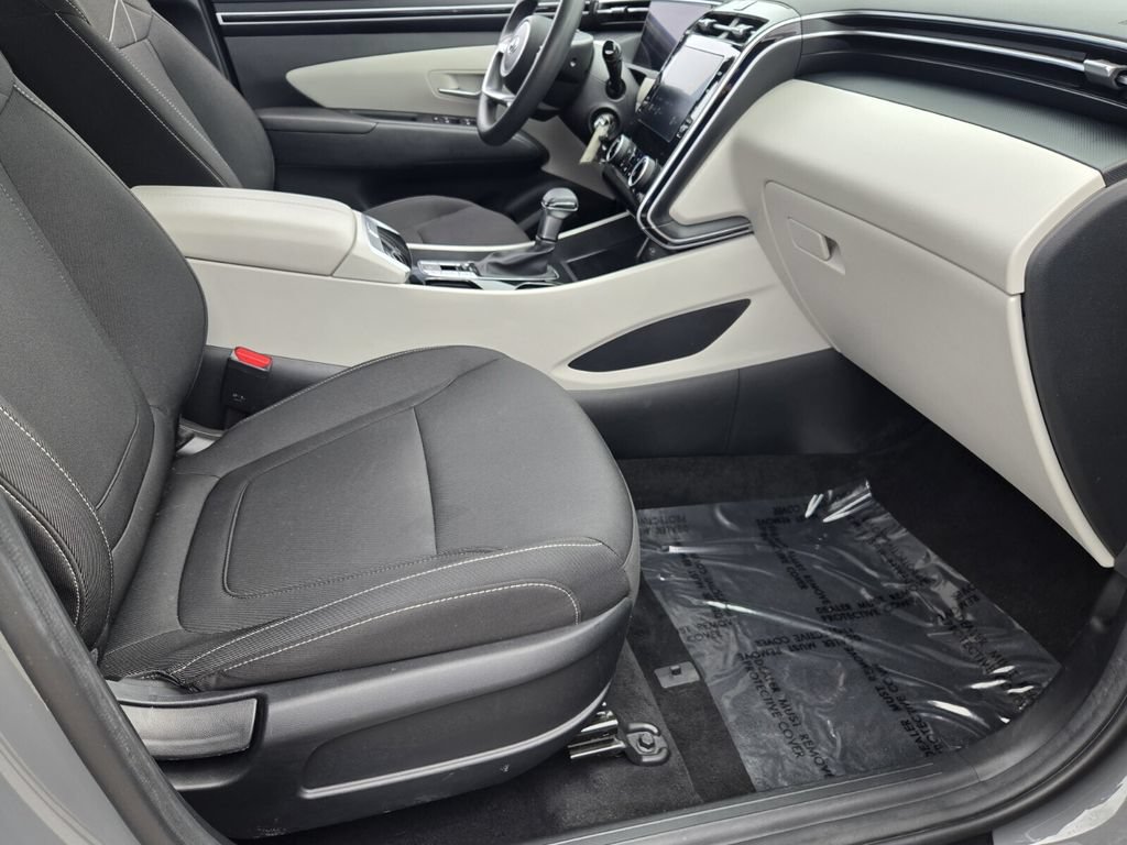 Certified 2024 Hyundai Tucson SE FWD image 16