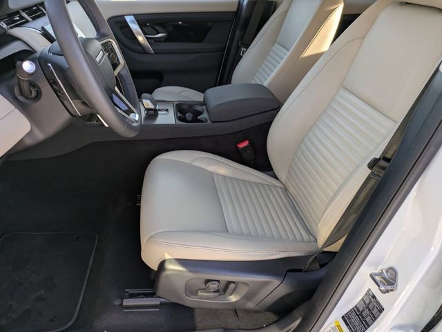 Used 2025 Land Rover Discovery Sport S image 12