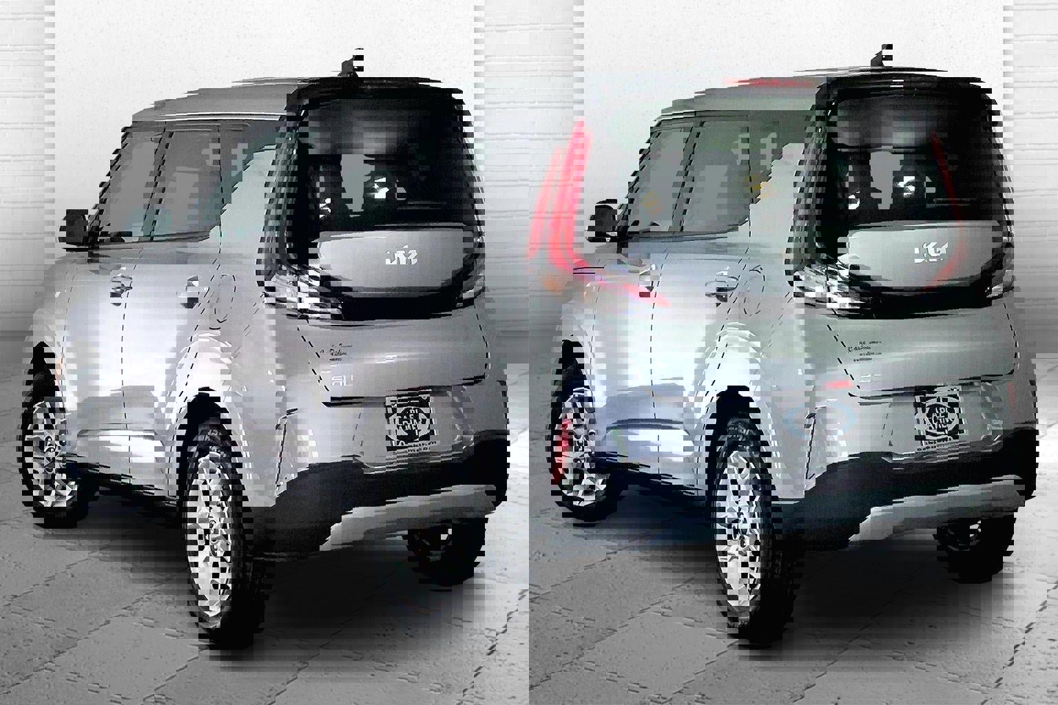 Certified 2025 Kia Soul LX image 11