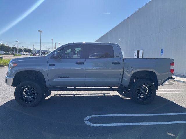 Used 2019 Toyota Tundra SR5 w/ SR5 Upgrade Package AWD/4WD image 8