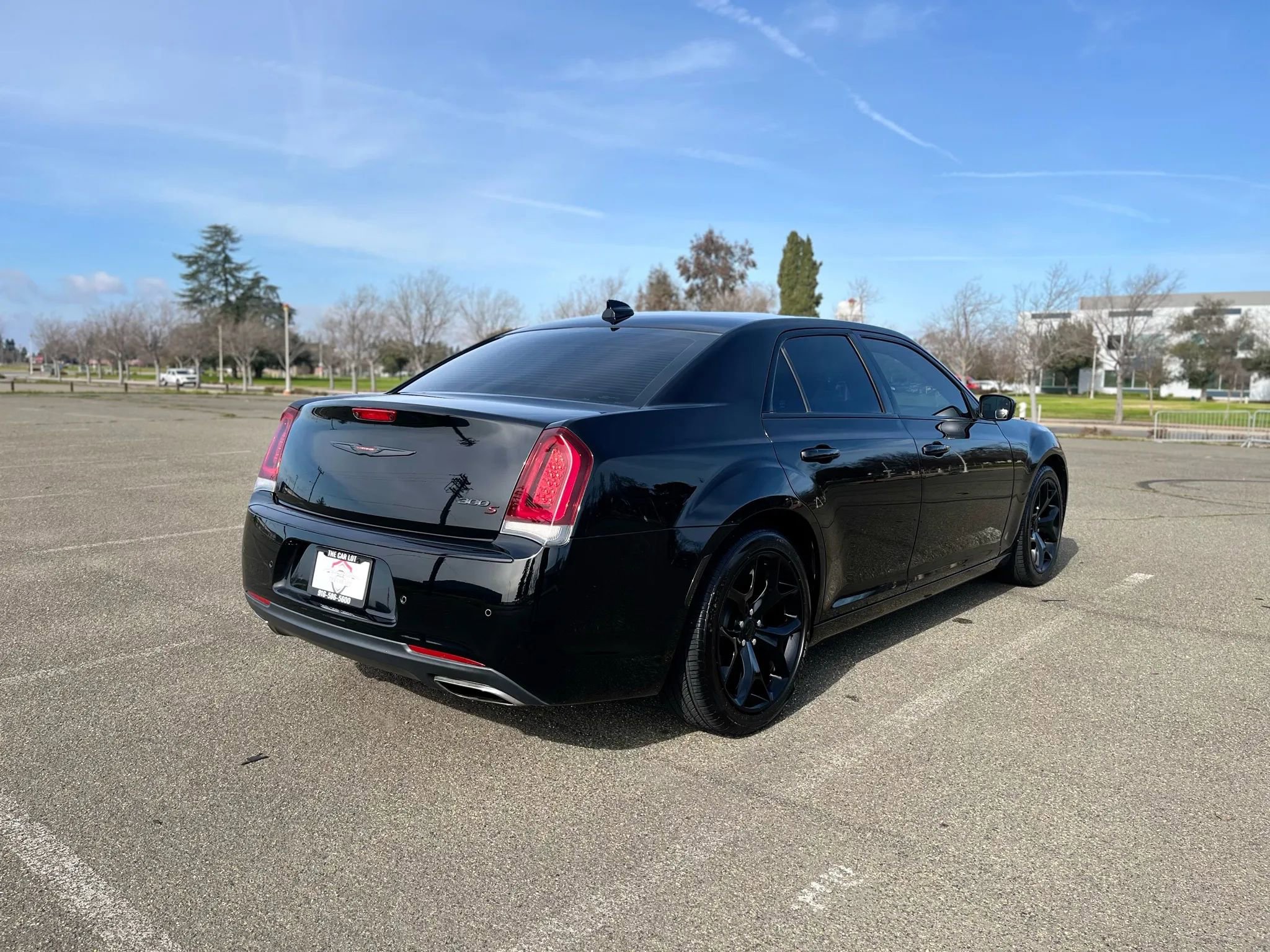 Used 2021 Chrysler 300 S RWD image 5