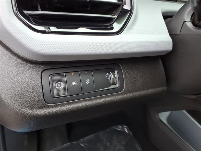 New 2027 Chevrolet Bolt LT w/ Comfort Package FWD image 18