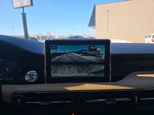 Used 2022 Lincoln Corsair Reserve w/ Elements Package image 17