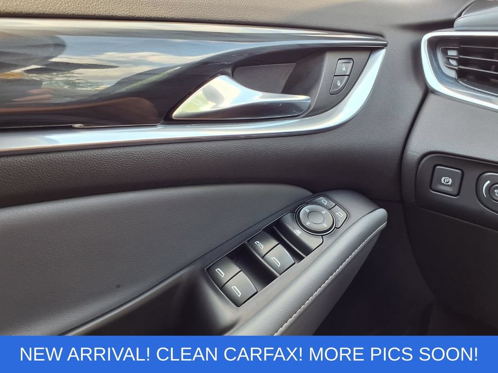 Used 2020 Buick Enclave Essence w/ Sport Touring Edition FWD image 21