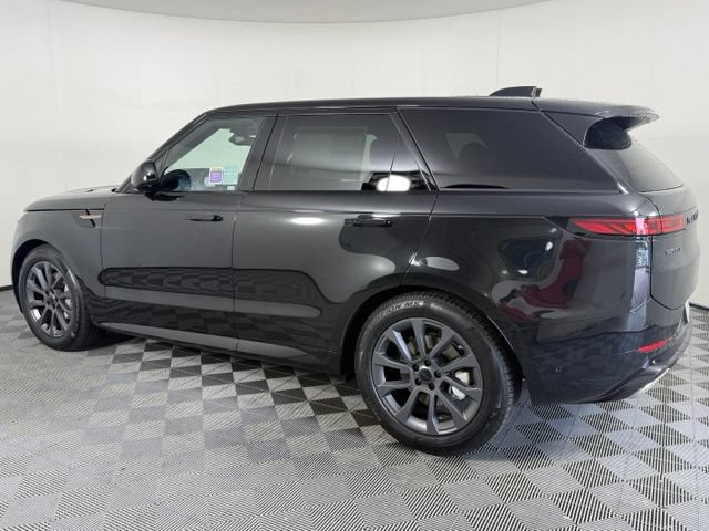 New 2026 Land Rover Range Rover Sport Dynamic SE AWD/4WD image 4