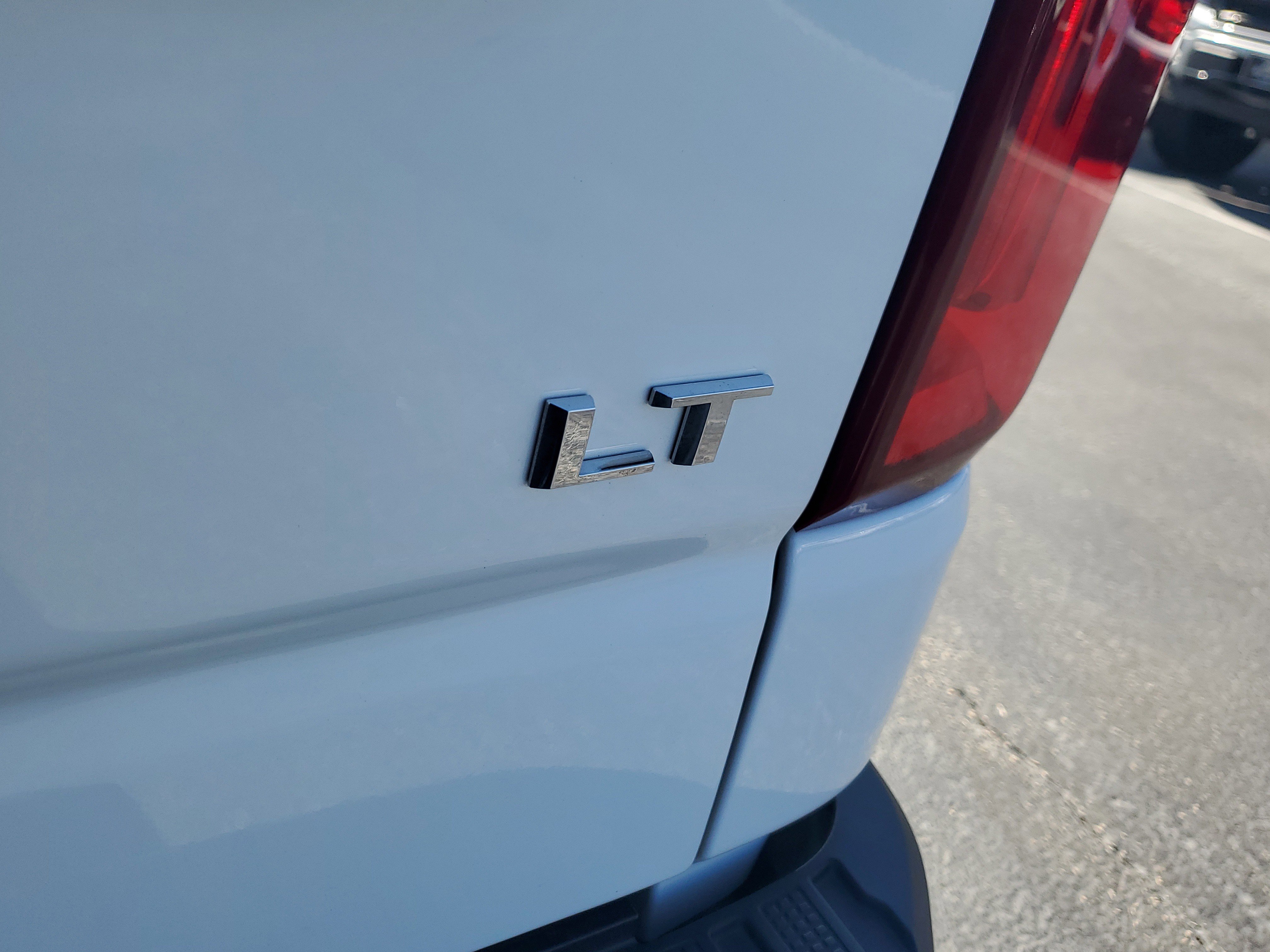 Used 2024 Chevrolet Silverado 1500 LT Trail Boss w/ Convenience Package II image 9