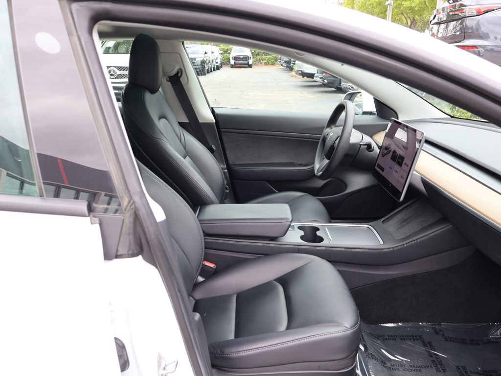 Used 2021 Tesla Model 3 Standard Range Plus RWD image 29