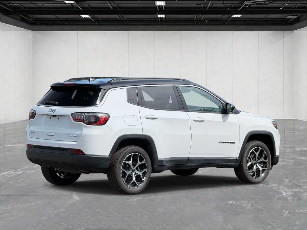 Used 2026 Jeep Compass Limited AWD/4WD image 5