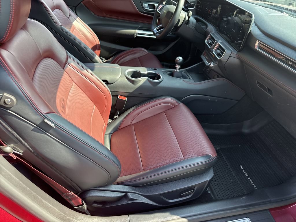 Used 2025 Ford Mustang GT Premium RWD image 14