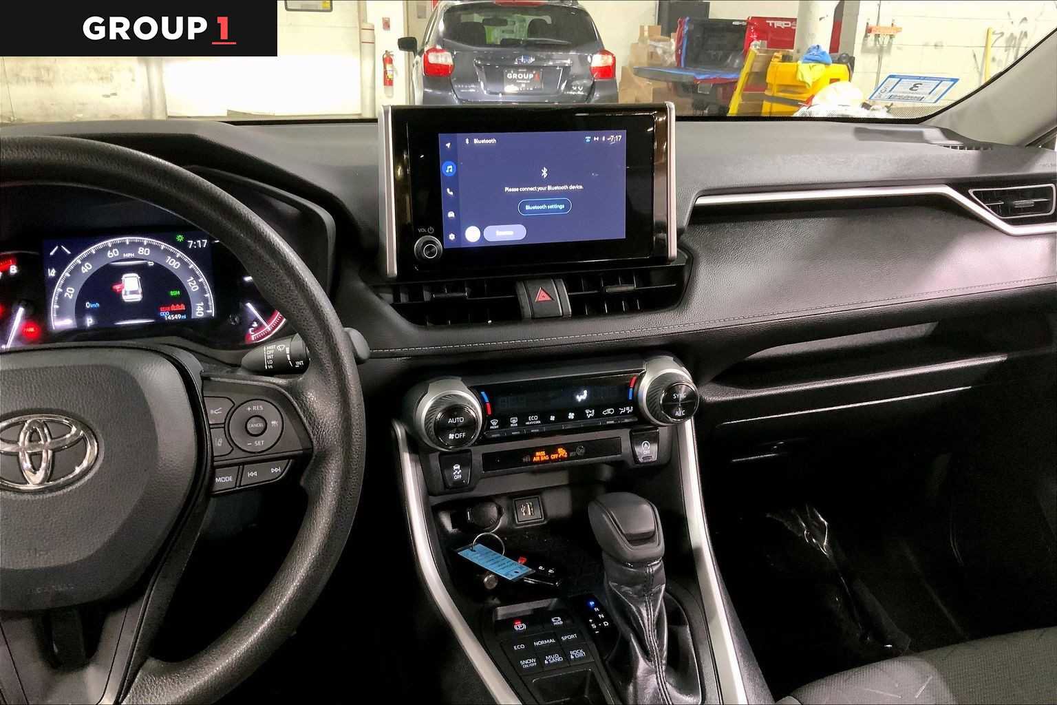 Used 2023 Toyota RAV4 XLE image 6