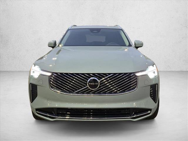 Used 2025 Volvo XC90 B6 Core w/ Protection Package Premier AWD/4WD image 2