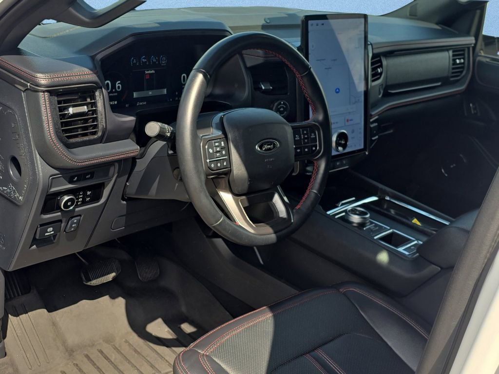 Used 2024 Ford Expedition Limited image 14