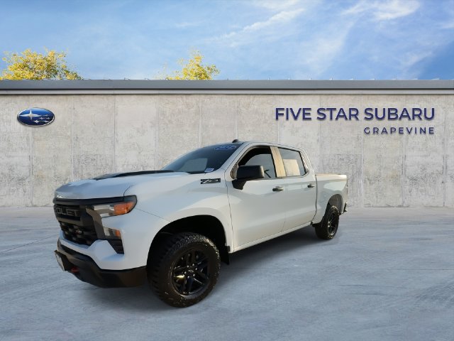 Used 2024 Chevrolet Silverado 1500 Custom Trail Boss w/ LPO, Dark Essentials Package AWD/4WD image 4