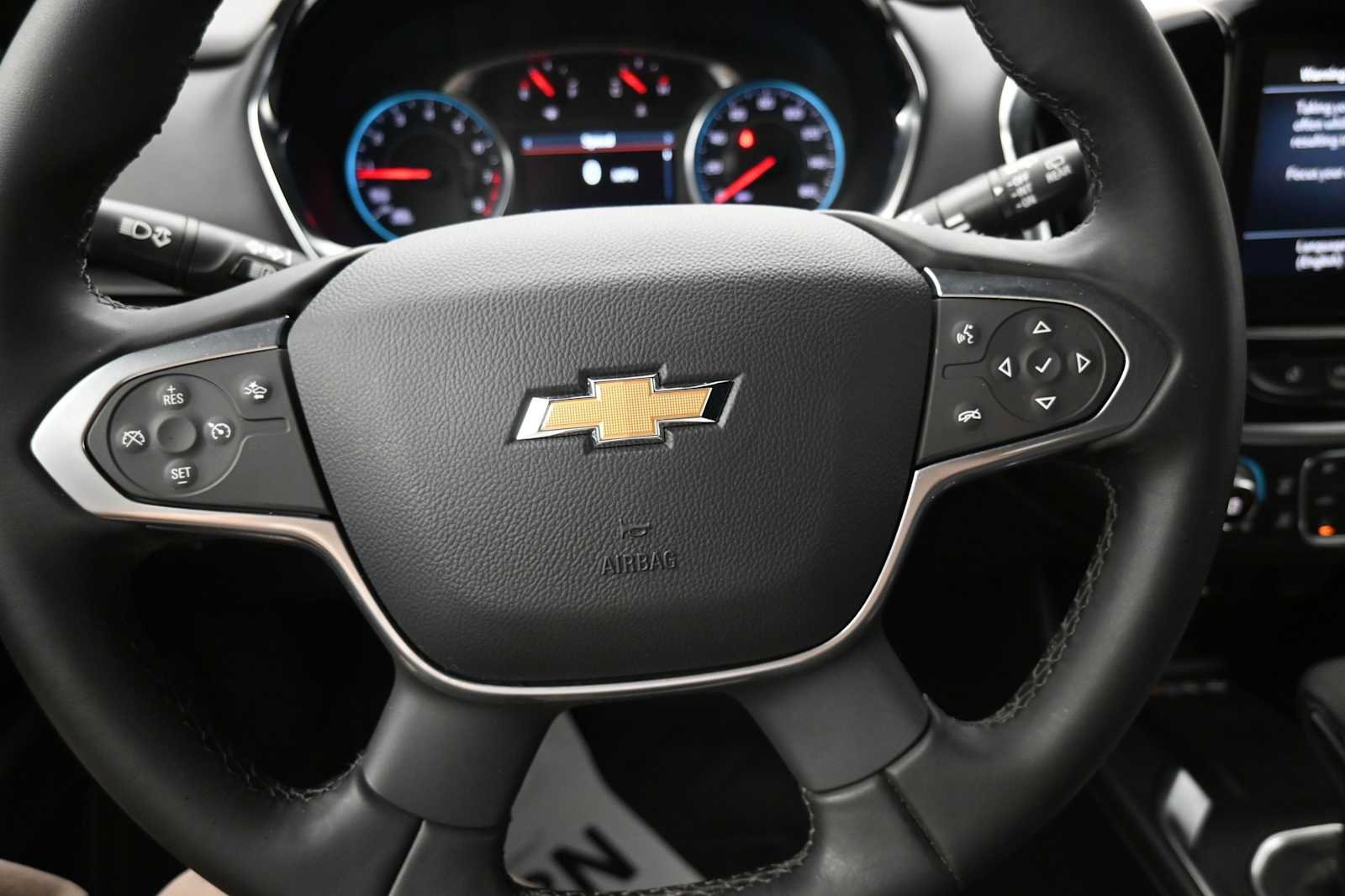 Used 2023 Chevrolet Traverse LT AWD/4WD image 6