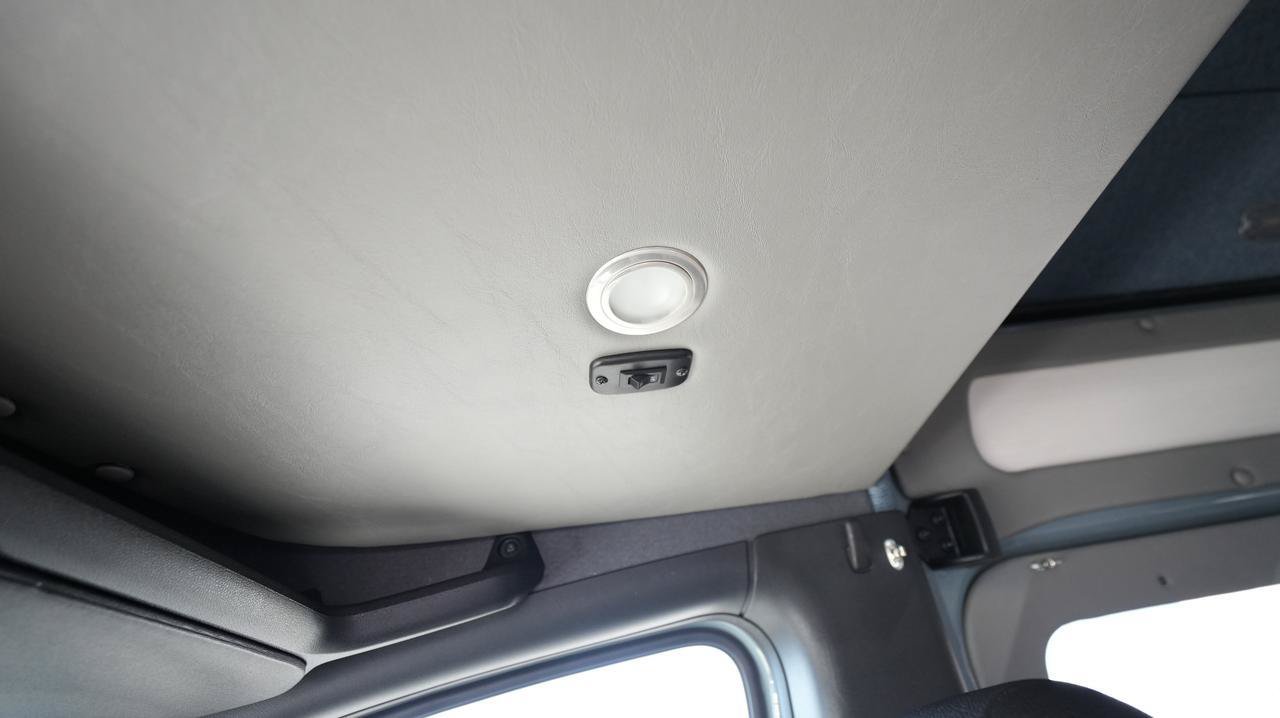 Used 2022 Mercedes-Benz Sprinter 2500 image 32
