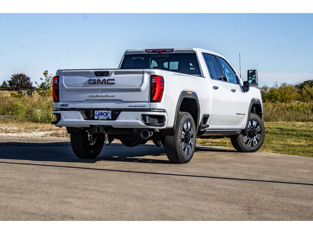 New 2026 GMC Sierra 3500 Denali w/ Denali Reserve Package image 16