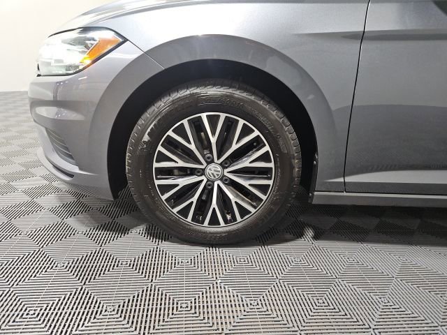 Used 2019 Volkswagen Jetta image 9