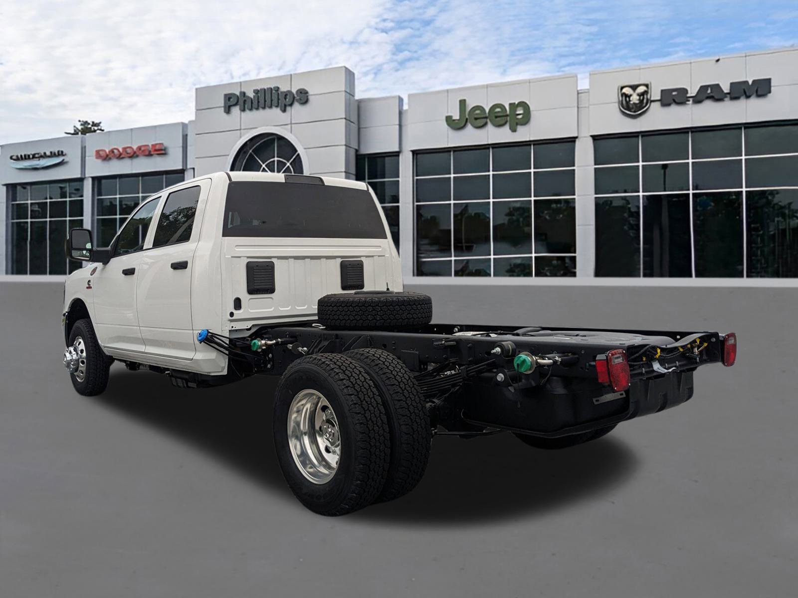 New 2025 RAM 3500 Tradesman w/ Chrome Appearance Group image 5