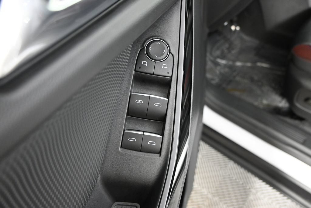 Used 2025 Chevrolet Equinox RS w/ Safety and Technology Package AWD/4WD image 20
