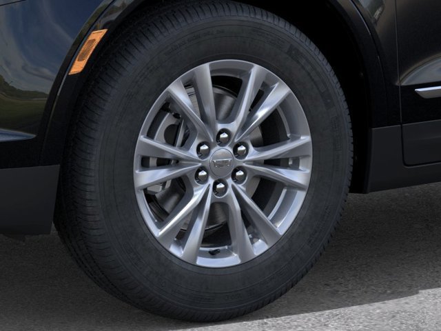 New 2026 Cadillac XT5 Luxury w/ LPO, Floor Liner Package AWD/4WD image 9