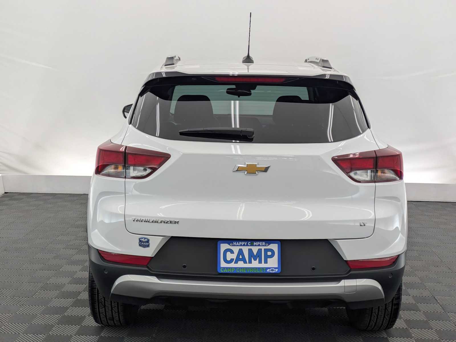 Used 2024 Chevrolet TrailBlazer LT w/ Driver Confidence Package FWD image 5