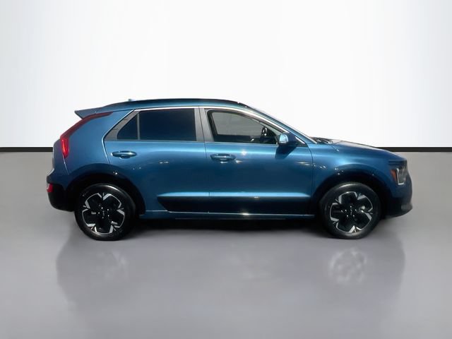 Certified 2024 Kia Niro Wind FWD image 8