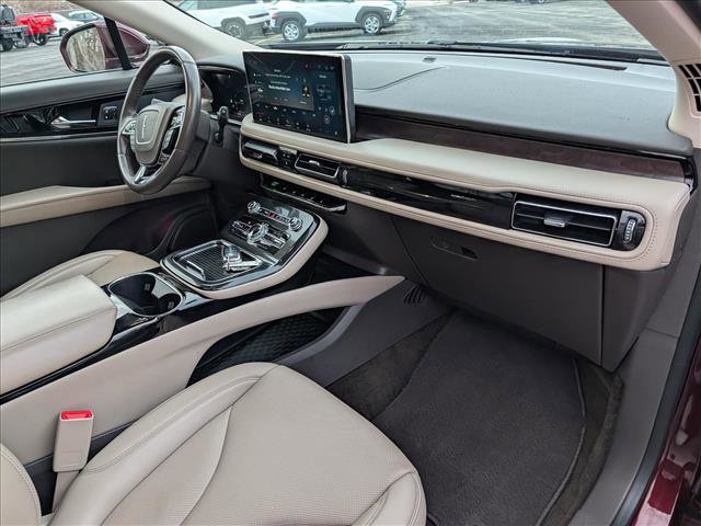 Certified 2022 Lincoln Nautilus Reserve image 15