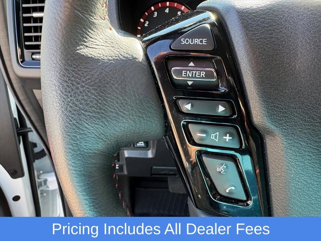 Used 2024 Nissan Frontier PRO-4X w/ Pro Convenience Package AWD/4WD image 13