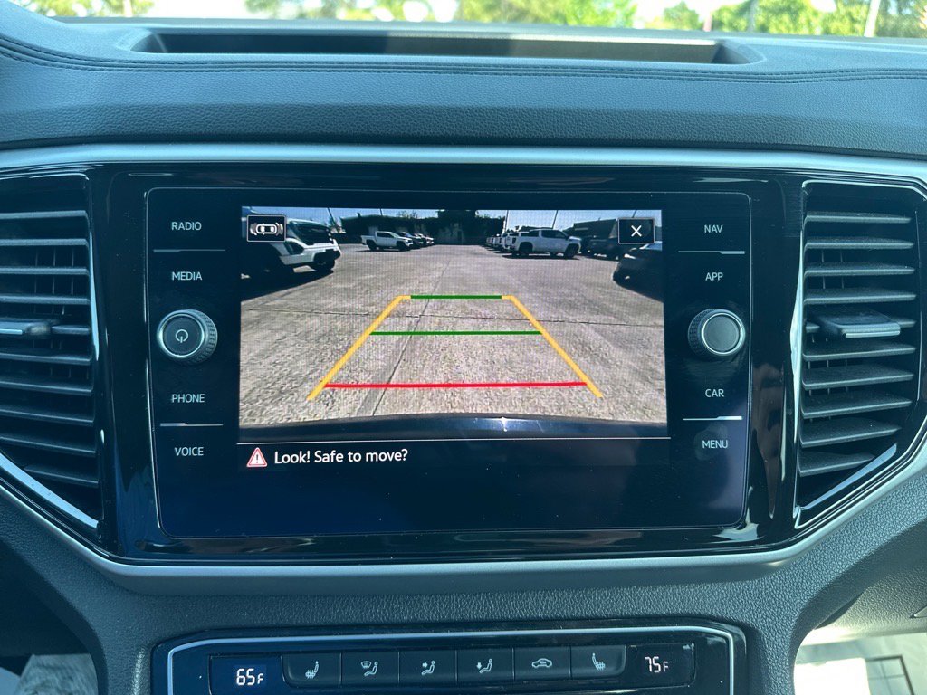 Used 2021 Volkswagen Atlas Cross Sport SEL image 18