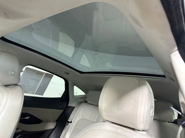 Used 2020 Jaguar E-PACE SE image 12